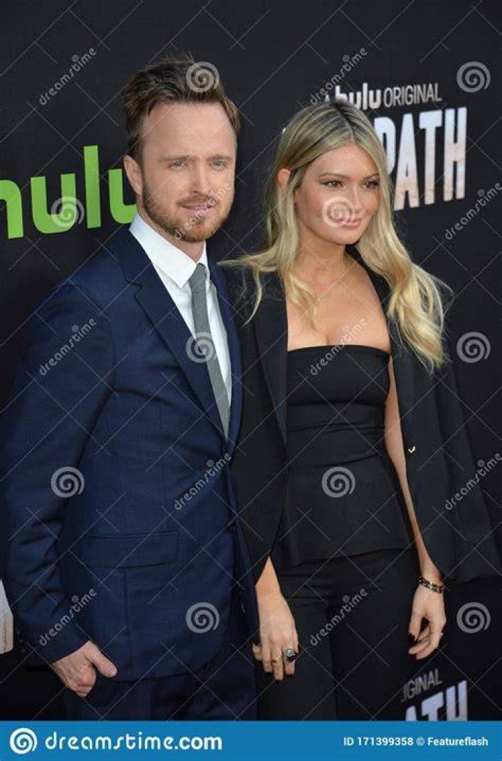 Aaron Paul & Lauren Parsekian Grab Lunch With Their Newborn