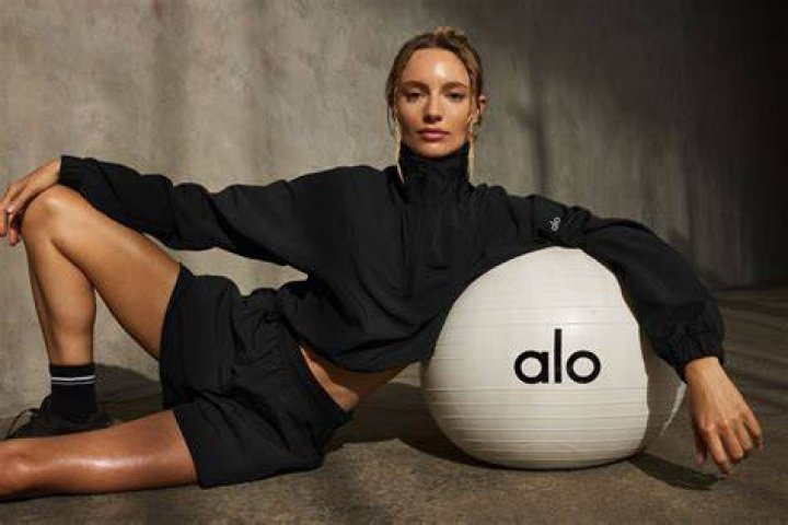 Alo Yoga