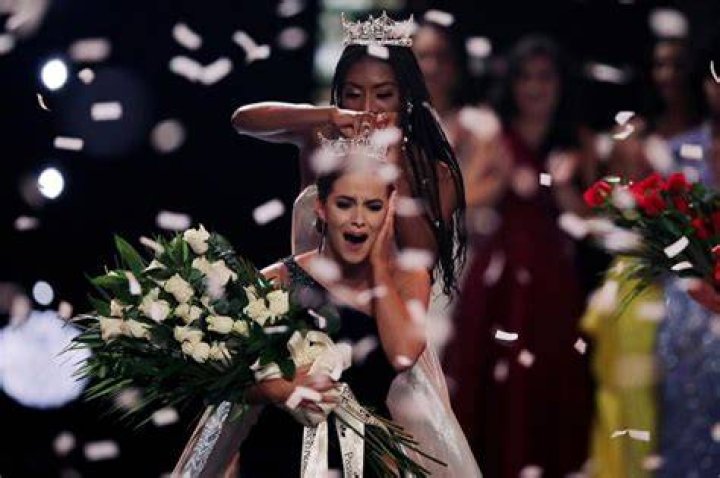 Camille Schrier Getting Crowned