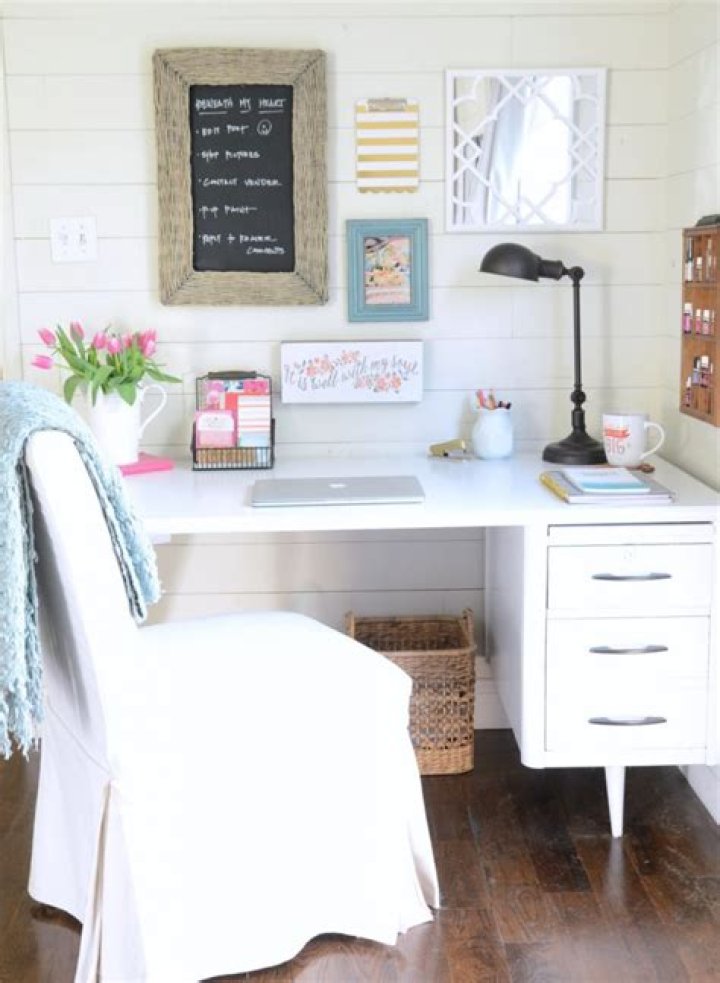 desk-makeover-3