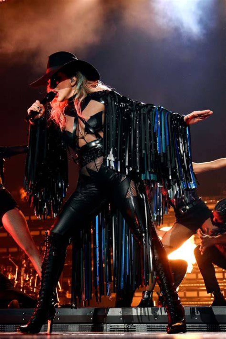 Joanne Tour