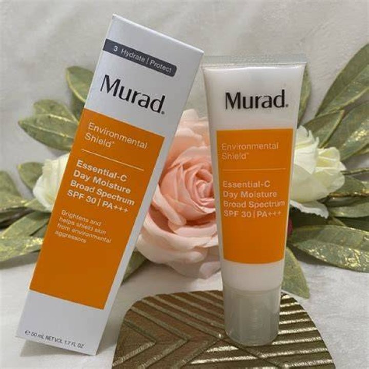 Murad Essential-C Day Moisture