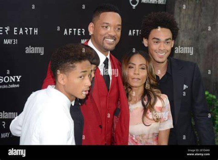 Trey Smith, Willow Smith, Will Smith, Jada Pinkett Smith, Jaden Smith and Adrienne Banfield-Norris